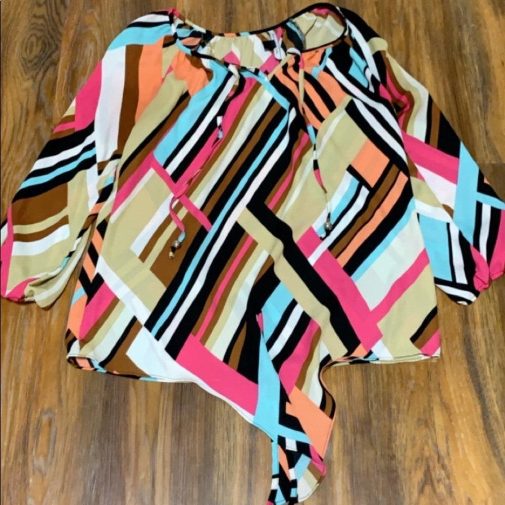 Juniors Top size small